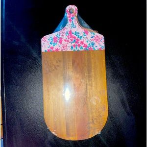 Pioneer Woman wooden cutting board